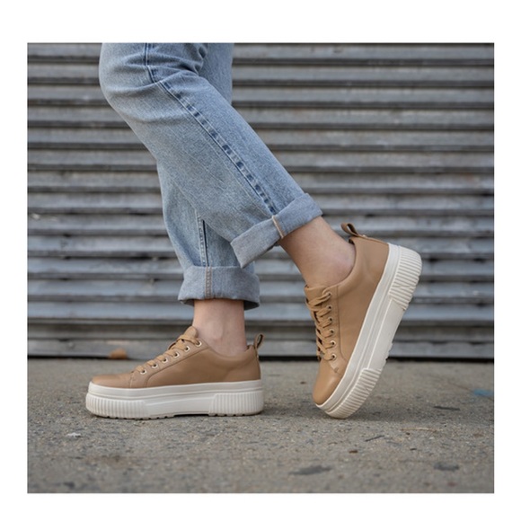 NWT J/SLIDES WEST Nude Leather - Picture 7 of 16